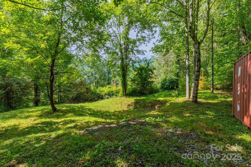 38 Imperial Ct, Waynesville, NC 28785