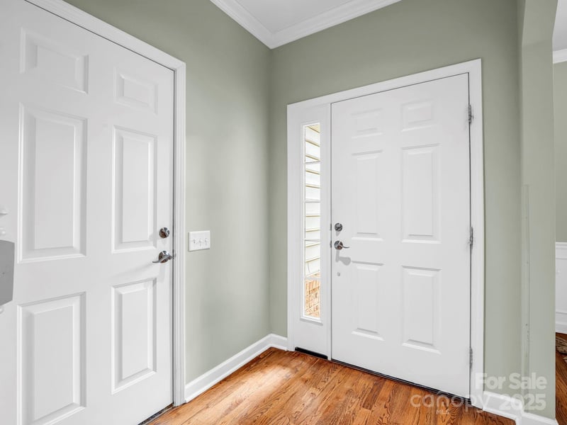 89 Victoria Park Dr, Hendersonville, NC 28792