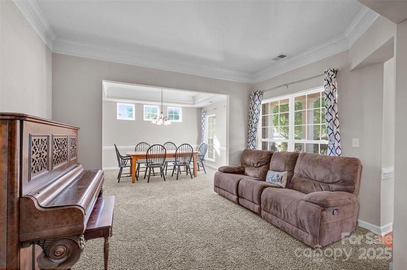210 Golden Valley Dr, Mooresville, NC 28115