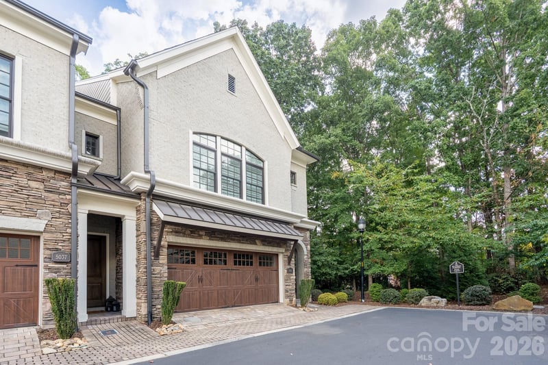 5041 Vernet Ln, Charlotte, NC 28210