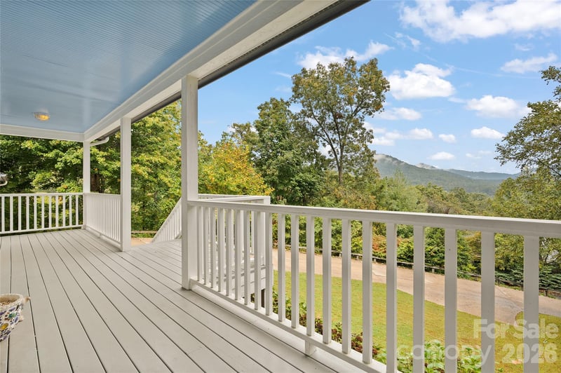 23 Clear Vista Dr, Asheville, NC 28805