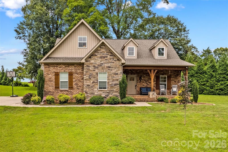 178 Nellwood Ct, Mocksville, NC 27028
