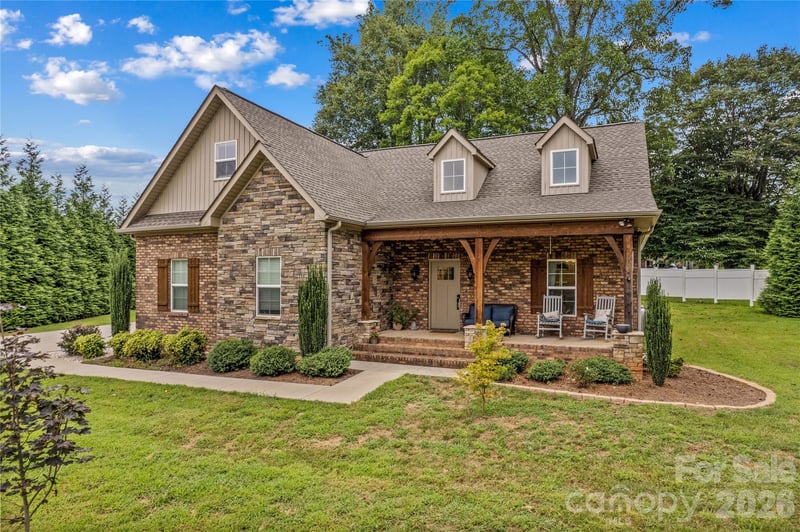 178 Nellwood Ct, Mocksville, NC 27028