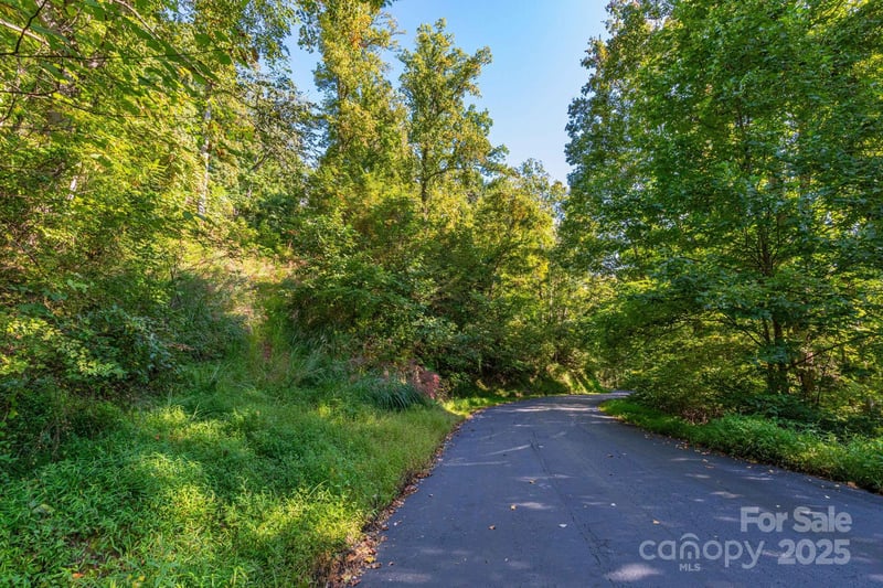 300 Running Deer Ln #70, Mars Hill, NC 28754