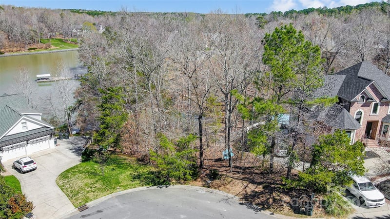 11055 Holiday Cove Dr, Tega Cay, SC 29708