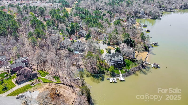 11055 Holiday Cove Dr, Tega Cay, SC 29708