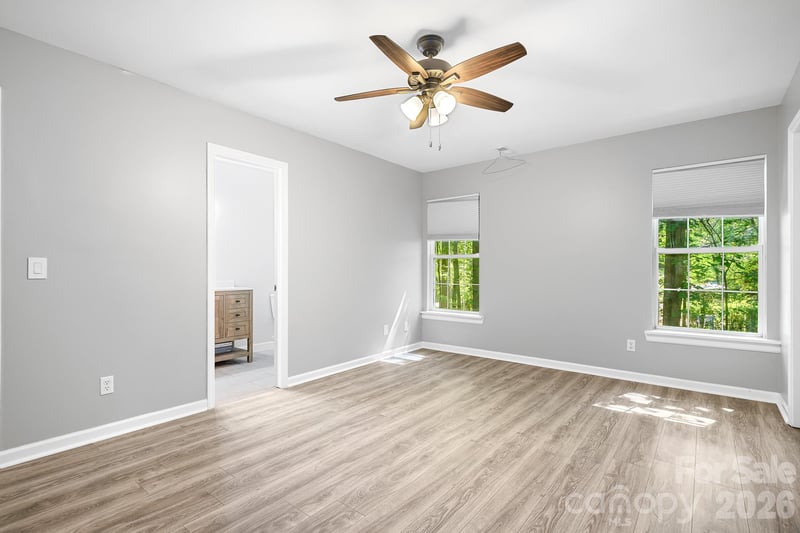 134 Mills Valley Dr, Mooresville, NC 28117