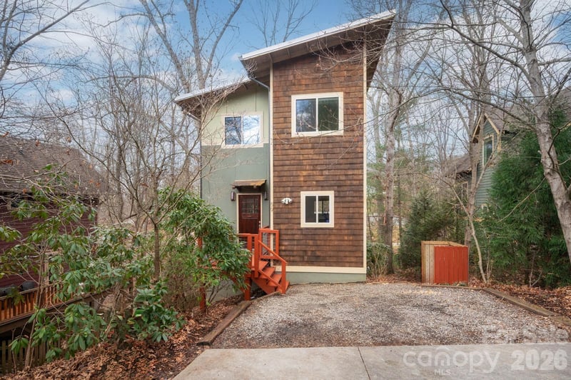 59 Morningside Dr, Asheville, NC 28806