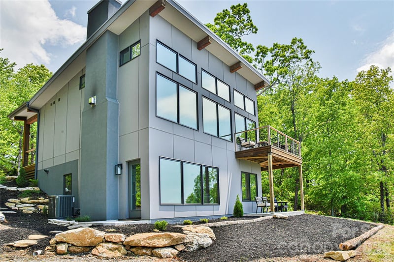 41 High Cliffs Trl, Black Mountain, NC 28711