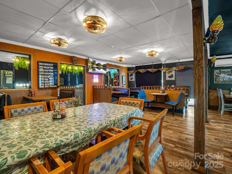 4768 Us 221a Hw, Mooresboro, NC 28114