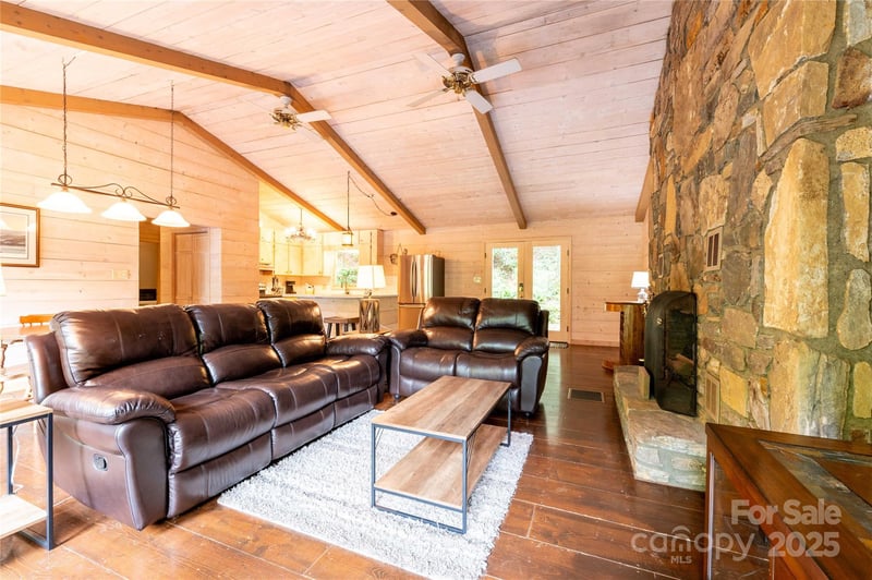 479 Big Ridge Rd, Burnsville, NC 28714