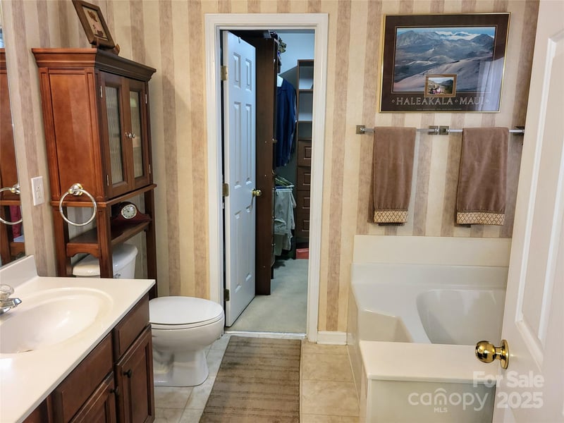 140 Flowering Grove Ln, Mooresville, NC 28115