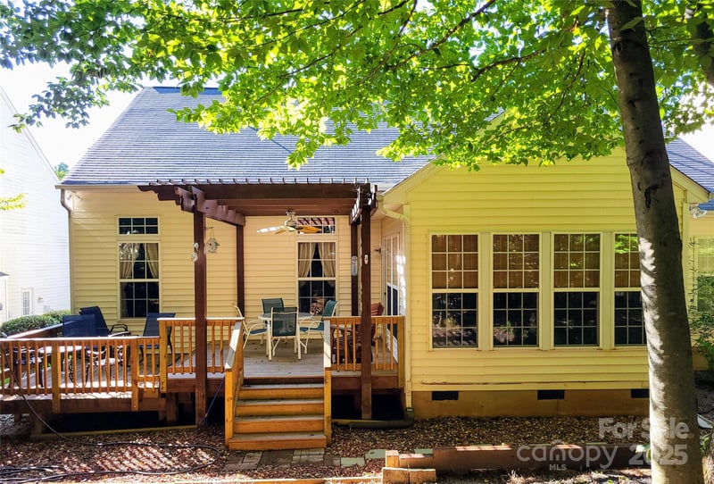 140 Flowering Grove Ln, Mooresville, NC 28115