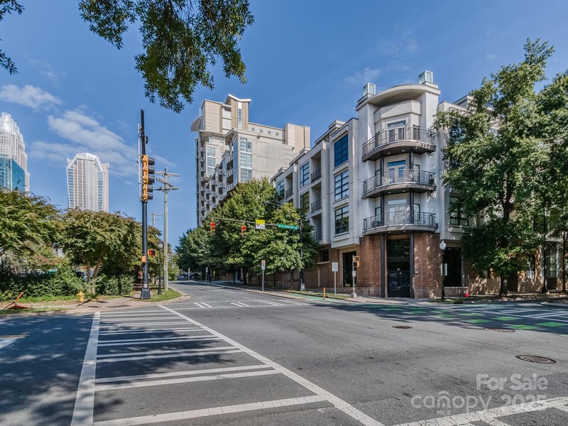 525 Sixth St #407, Charlotte, NC 28202