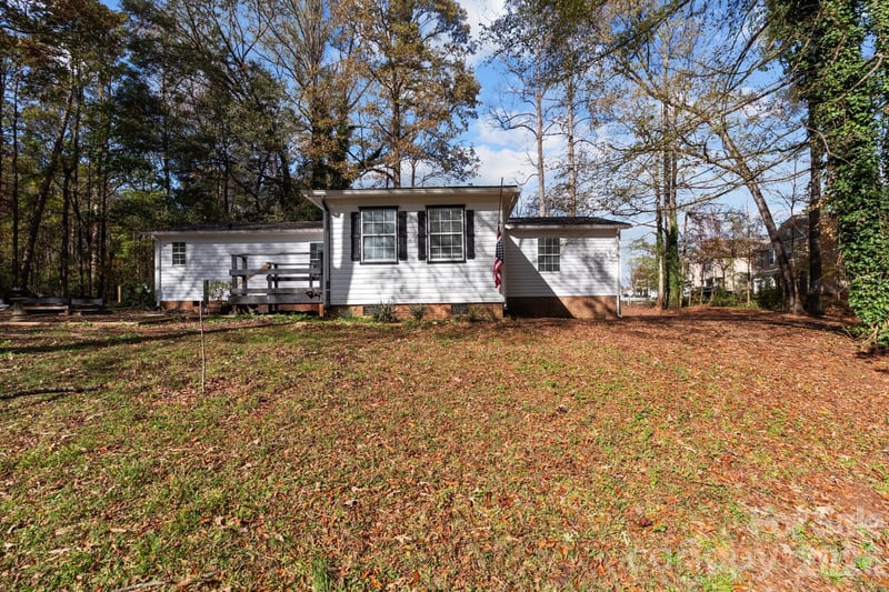 4642 Mcclure Rd, Charlotte, NC 28216