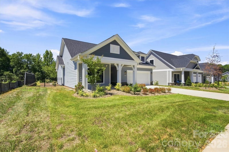 3048 Five Creek Rd, Charlotte, NC 28213