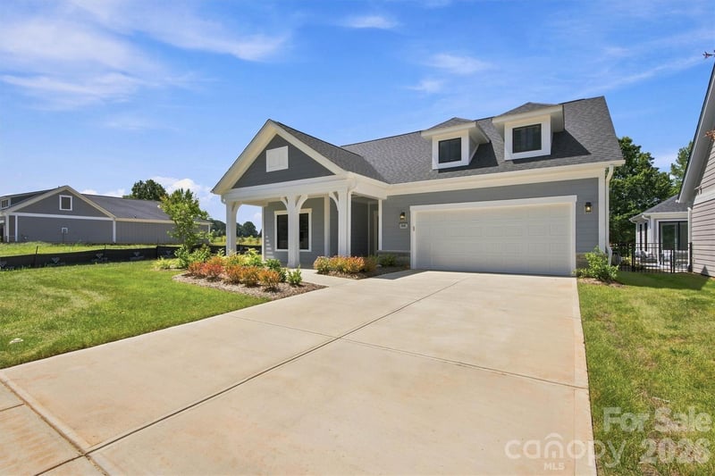 3048 Five Creek Rd, Charlotte, NC 28213