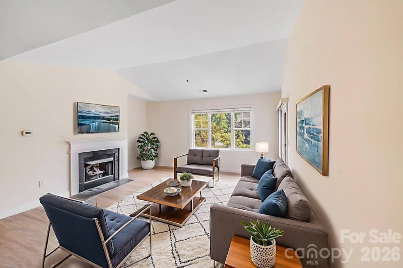 5601 Fairview Rd #10, Charlotte, NC 28209