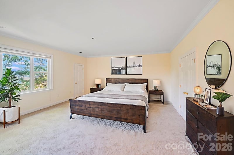 5601 Fairview Rd #10, Charlotte, NC 28209