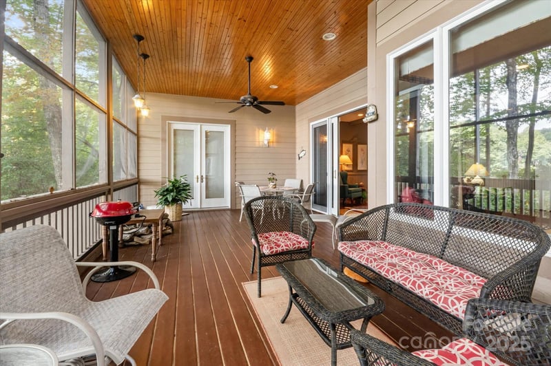 98 Taladu Ct, Brevard, NC 28712