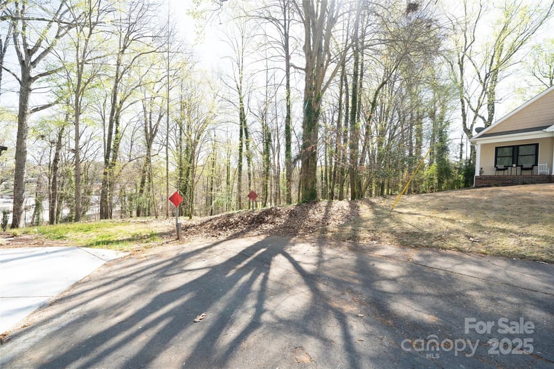 534 Pierson Dr, Charlotte, NC 28205