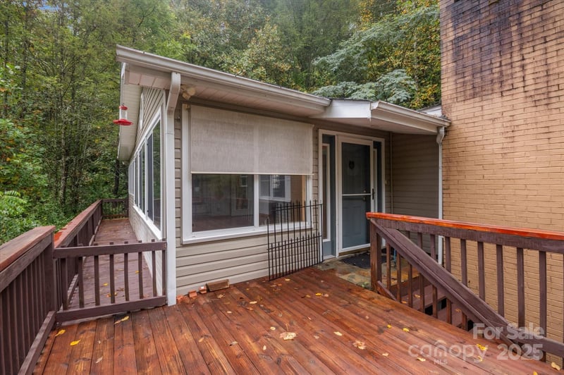 89 Quiet Pond Ln, Pisgah Forest, NC 28768