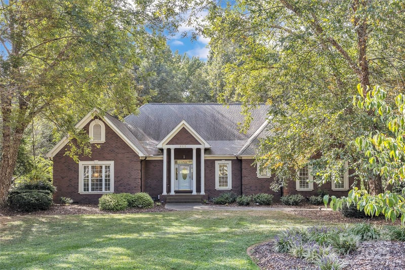 322 Glenview Dr, Salisbury, NC 28147