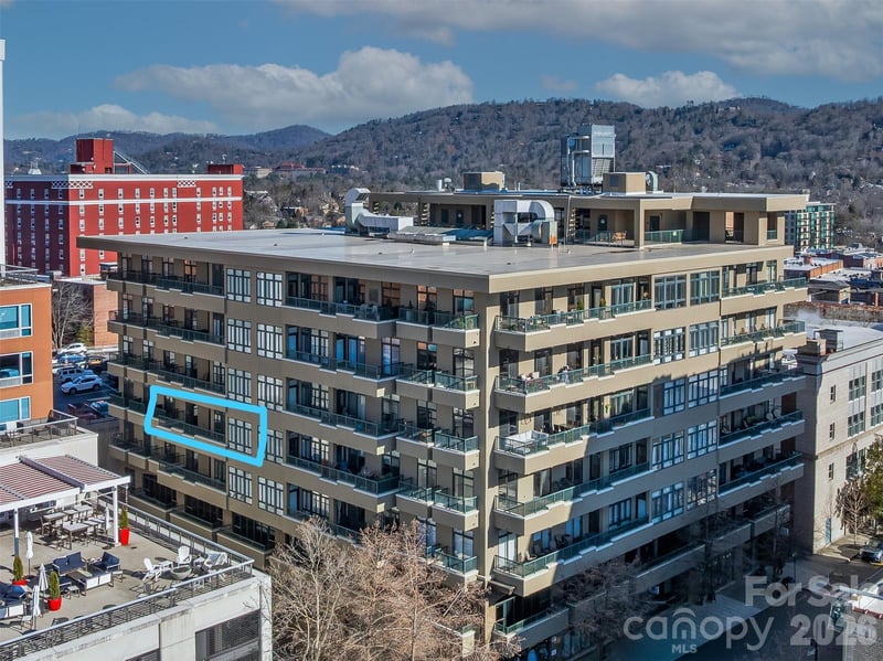 21 Battery Park Ave #404, Asheville, NC 28801