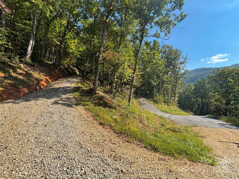 8888 Cedar Creek Farm Rd, Tuckasegee, NC 28783