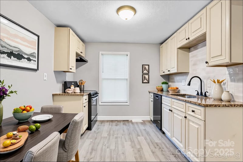 4229 Plato Cir, Charlotte, NC 28208