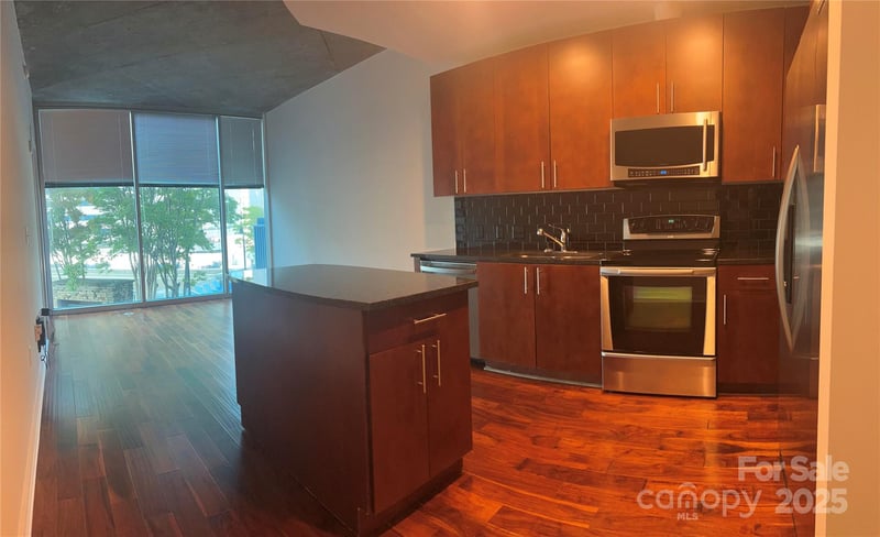210 Church St #1105, Charlotte, NC 28202