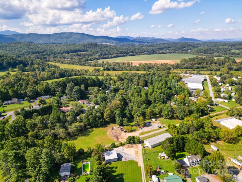 00000 Morgan Rd, Etowah, NC 28729