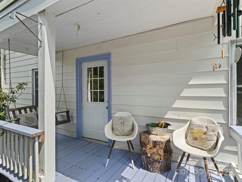 27 Barkn Cv, Canton, NC 28716