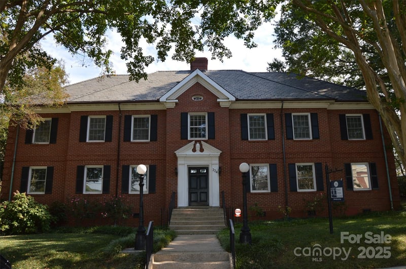 224 Harrill St, Statesville, NC 28677