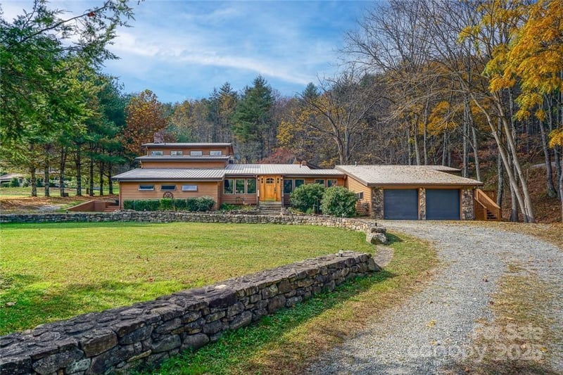 949951 Watauga River Rd, Sugar Grove, NC 28679