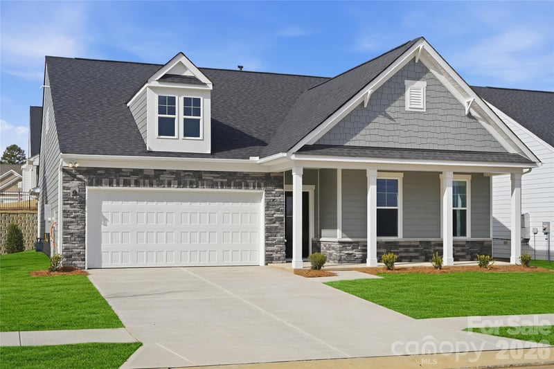 1060 Arundle Rd, Sherrills Ford, NC 28673
