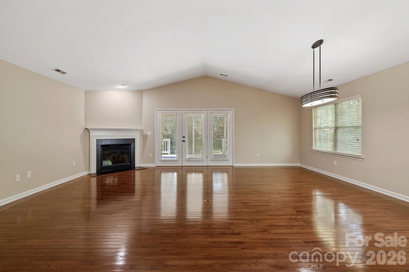 241 Fairway View Dr, Etowah, NC 28729