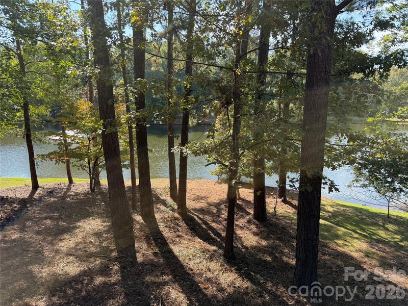 1437 Westmoreland Dr, Lancaster, SC 29720