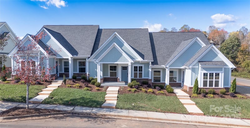 102 Ivy Ct, Morganton, NC 28655