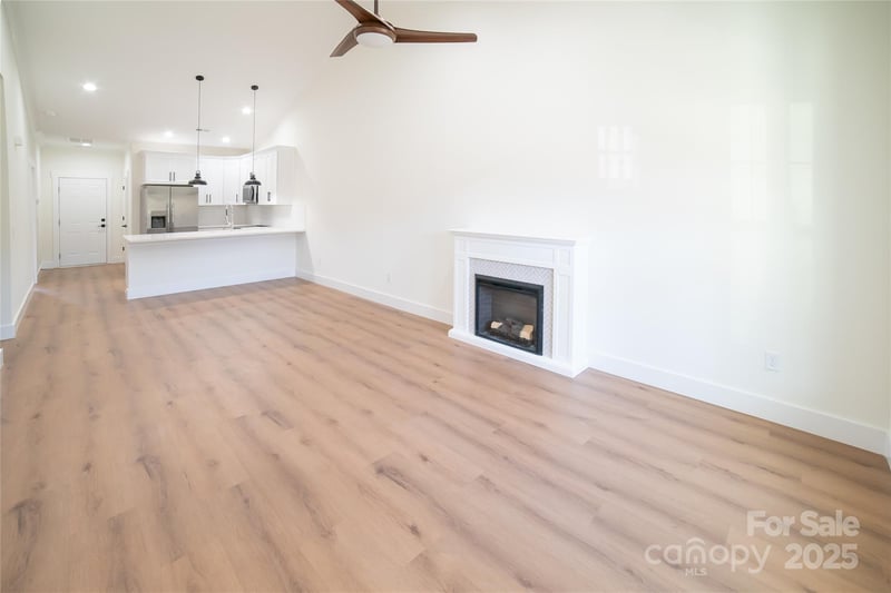 102 Ivy Ct, Morganton, NC 28655