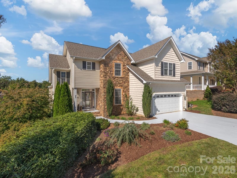 95 Driftstone Cir, Arden, NC 28704