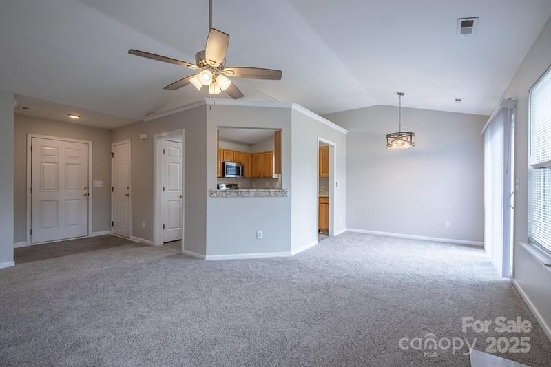 1919 Dietrich Ln, Charlotte, NC 28262