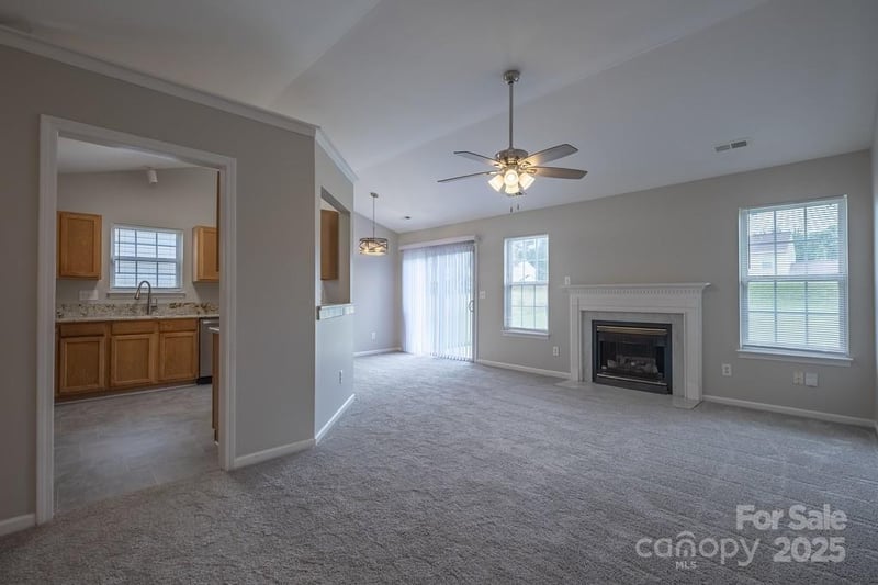 1919 Dietrich Ln, Charlotte, NC 28262