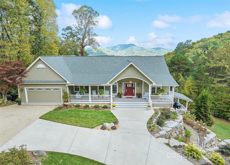 966 Coyote Hollow Rd, Waynesville, NC 28785