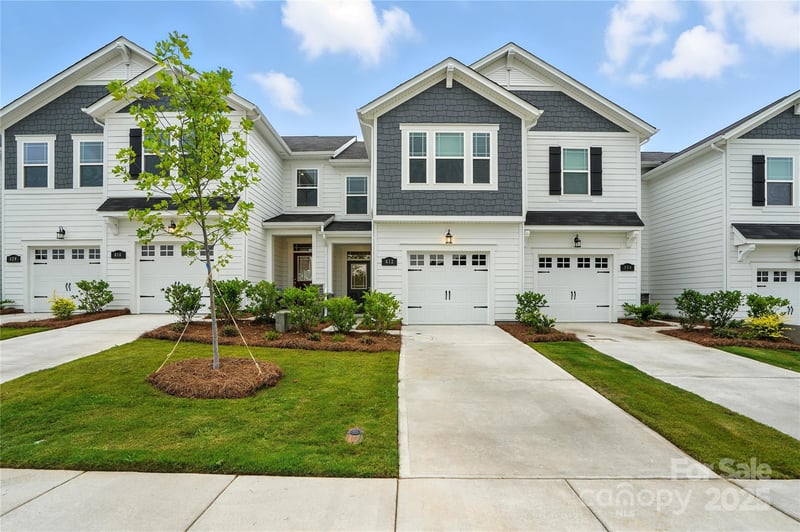 633 Cassidy Ct, Clover, SC 29710