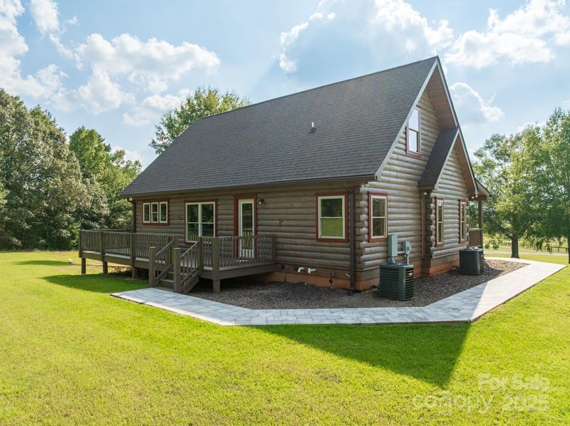 185 Robinson Acres Ln, Rutherfordton, NC 28139