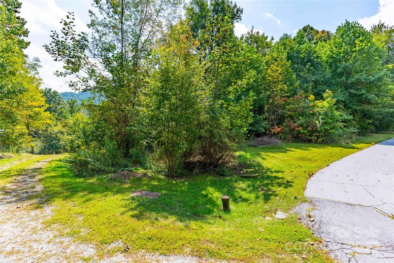 1043 Somersby Pw, Hendersonville, NC 28739