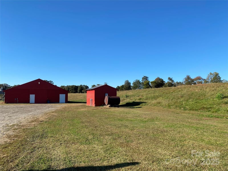 382 Poole Rd, Ellenboro, NC 28040