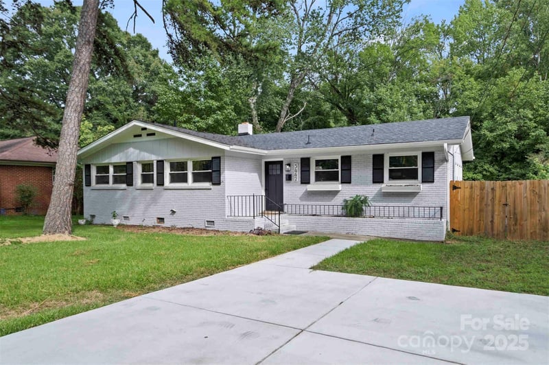 5442 Kinsale Ln, Charlotte, NC 28215