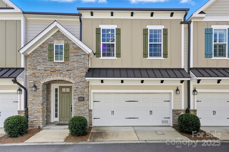 9209 Colin Crossing Ct, Charlotte, NC 28277